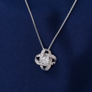 Collar de Plata 925 - Trébol Entrelazado